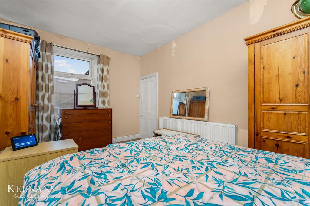Additional image 21 of 4 bed semi-detached house for saleYork Street, Colne BB8