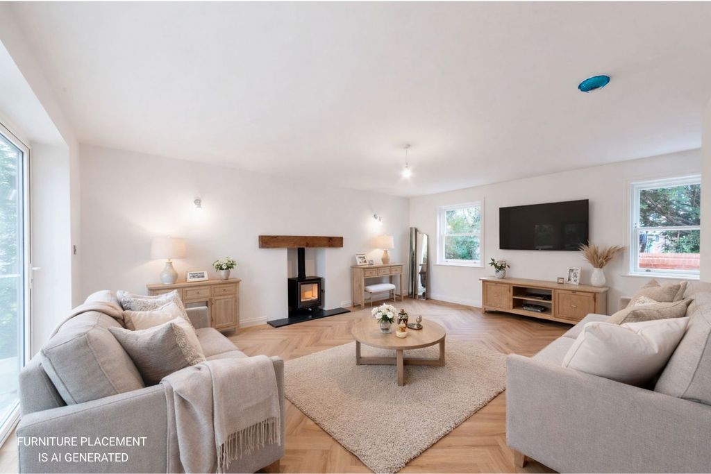 Additional image 2 of 3 bed detached house for saleChestnut House, Waterloo Road, Cranbrook TN17