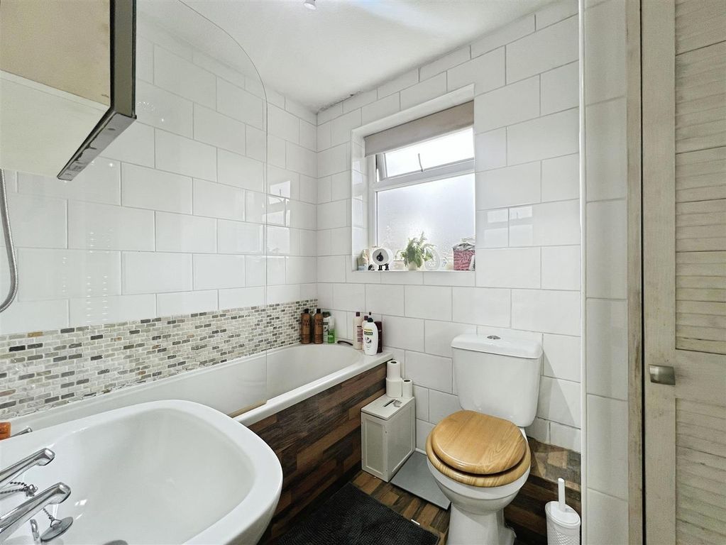 Additional image 7 of 1 bed maisonette for saleSycamore Avenue, Congleton CW12