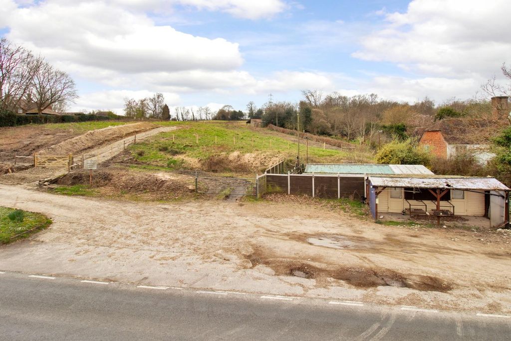 Land for saleFormer Farmshop Site, Sandhurst, Cranbrook, Kent TN18