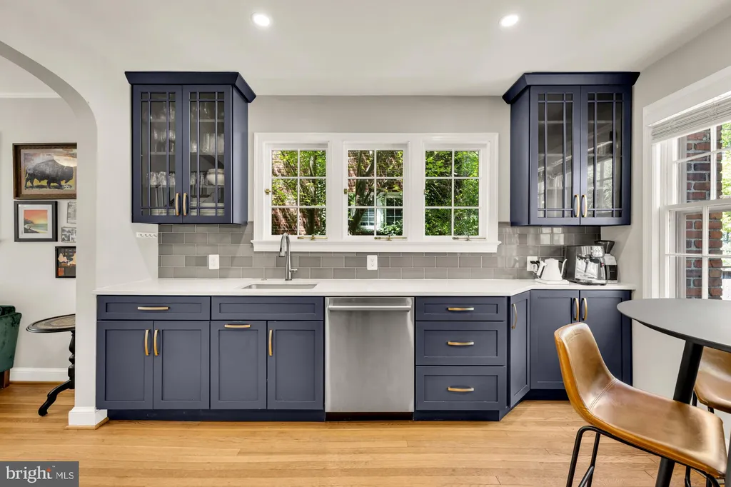 Additional image 5 of 430 E Nelson Avenue, Alexandria, VA 22301