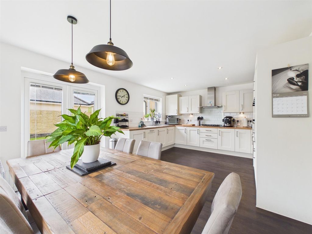 Additional image 3 of 4 bed detached house for saleSandown Crescent, Corsham SN13