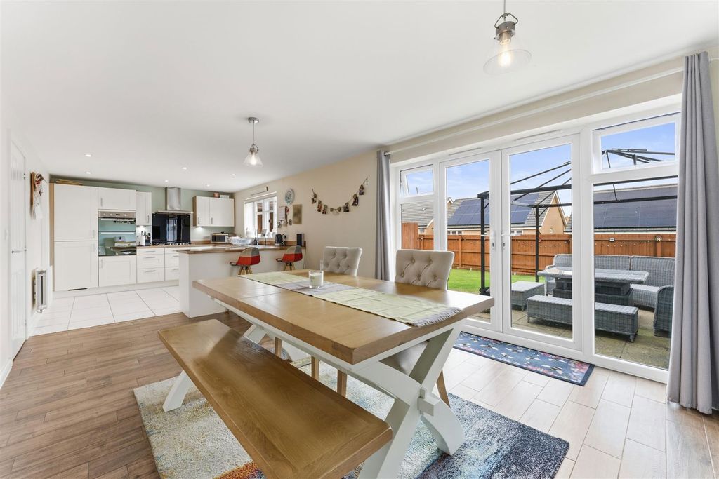 Additional image 15 of 5 bed detached house for saleCambrian Lane, Little Stanion NN18