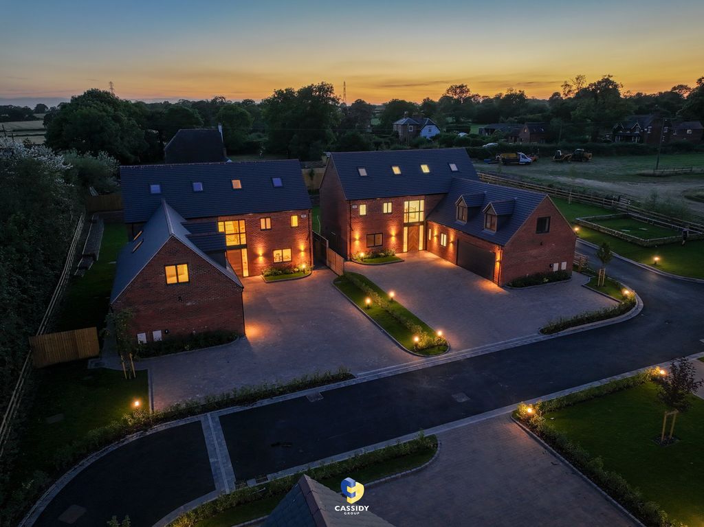 6 bed detached house for saleWashbrook Lane, Allesley CV5