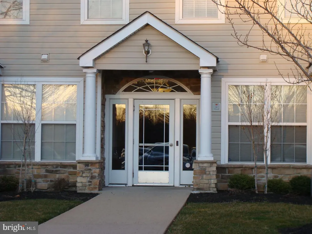 Additional image 3 of 52 Kyle Way, Trenton, NJ 08628
