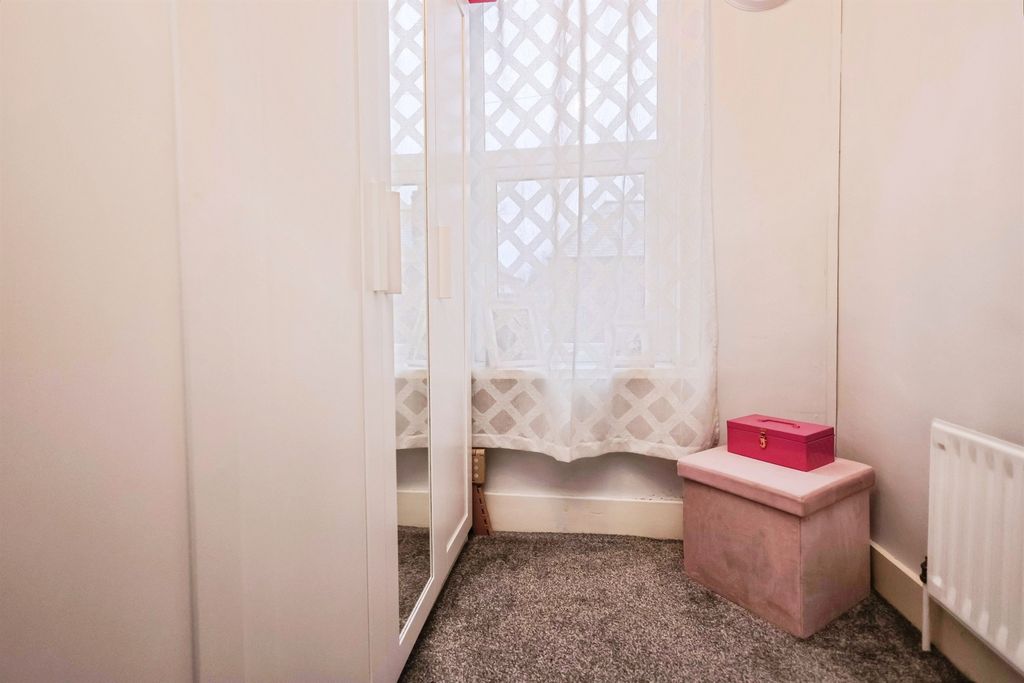 Additional image 17 of 5 bed end terrace house for saleAshtree Road, Cradley Heath B64
