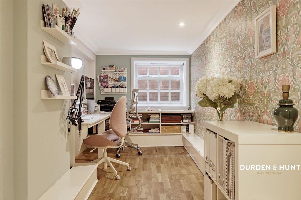Additional image 18 of 4 bed flat for saleEast Hill, Colchester CO1