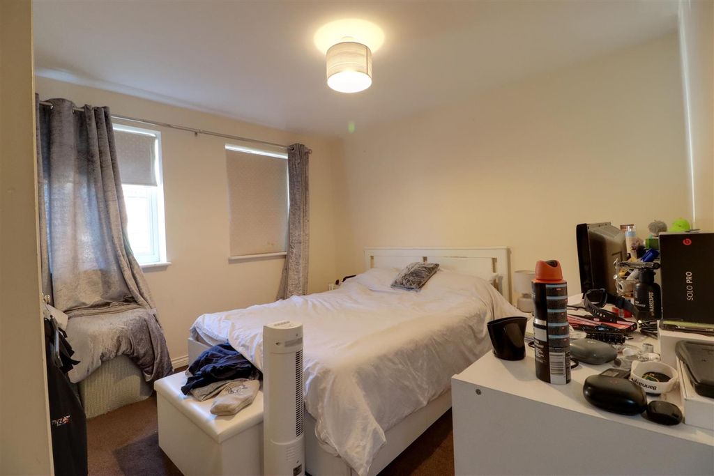 Additional image 5 of 2 bed flat for saleChassagne Square, Crewe CW1