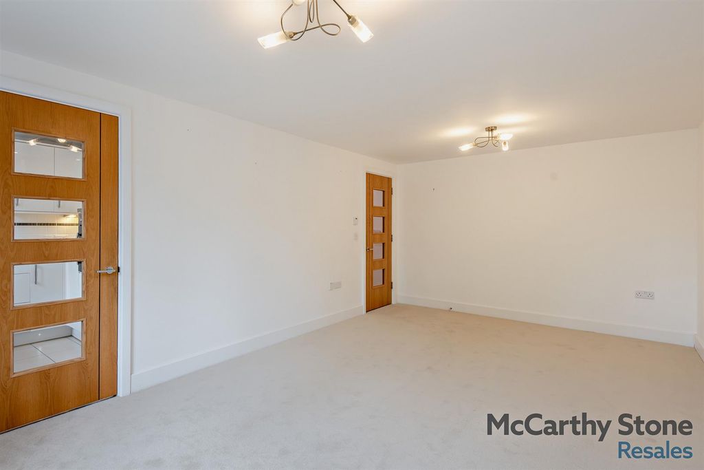 Additional image 6 of 2 bed flat for saleHorsley Place, High Street, Cranbrook, Kent TN17