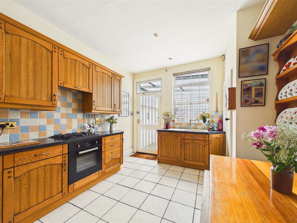 Additional image 6 of 4 bed detached house for saleHull Road, Cottingham HU16