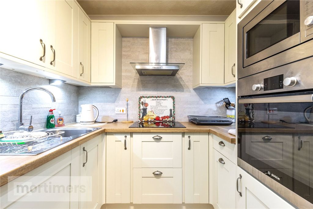 1 bed flat for saleWell Terrace, Clitheroe, Lancashire BB7 photo 5