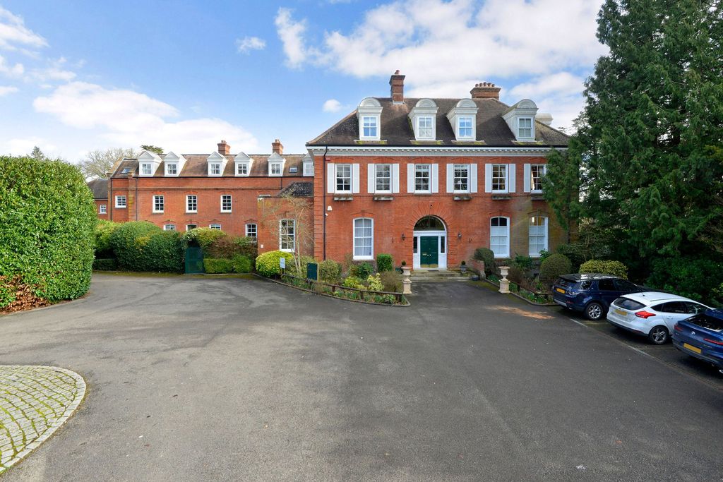 Additional image 6 of 2 bed flat for saleElmbridge Road, Cranleigh GU6