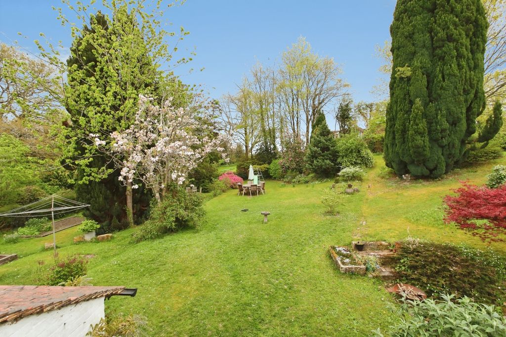 Additional image 16 of 4 bed detached house for saleHawkhurst Road, Cranbrook, Kent TN17