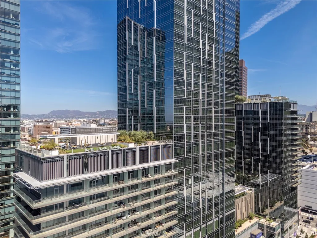 877 Francisco Street Unit 819, Los Angeles, CA 90017