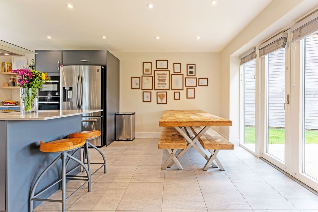 Additional image 11 of 4 bed detached house for saleLake Drive, Weldon, Corby, Northamptonshire NN17