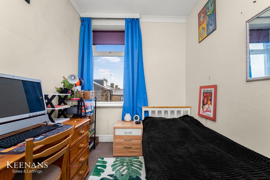 Additional image 19 of 4 bed semi-detached house for saleYork Street, Colne BB8