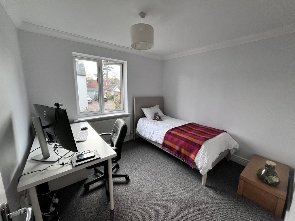 Additional image 8 of 3 bed flat for saleFieldgate Court, 42 Portsmouth Road, Cobham, Surrey KT11