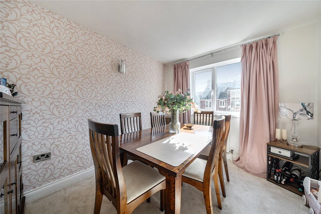 Additional image 6 of 2 bed flat for saleParliament Square, Parliament Street, Crediton, Devon EX17