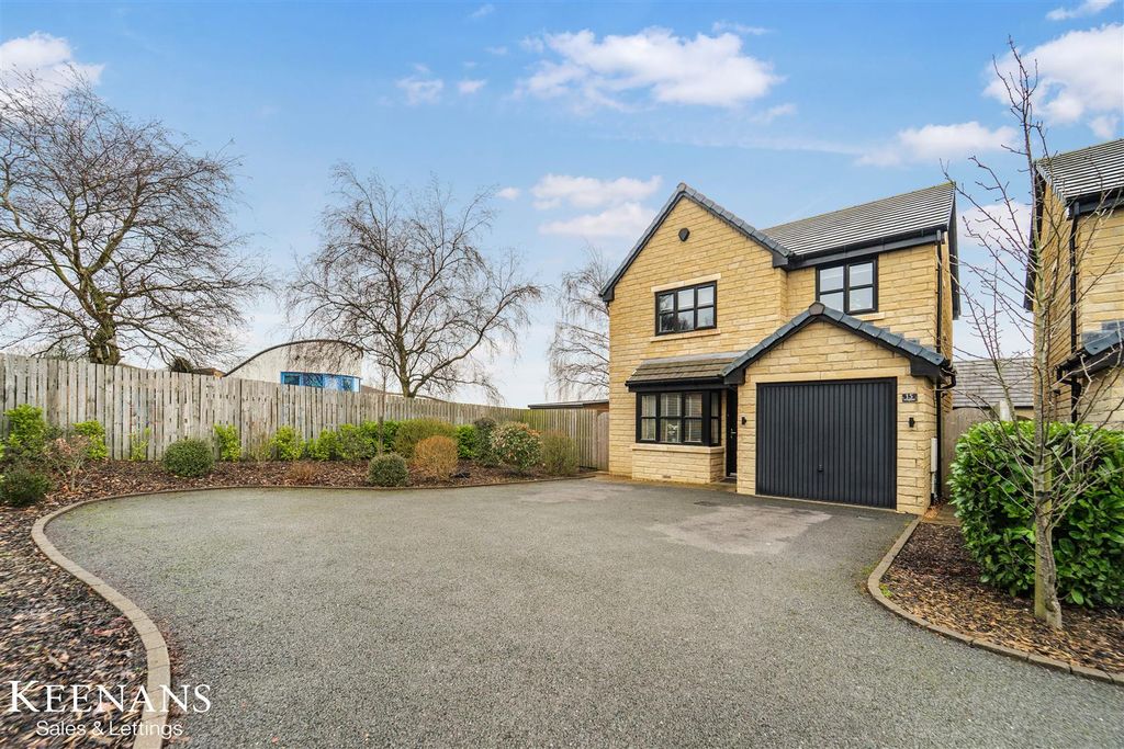 4 bed detached house for saleTowler Drive, Colne BB8