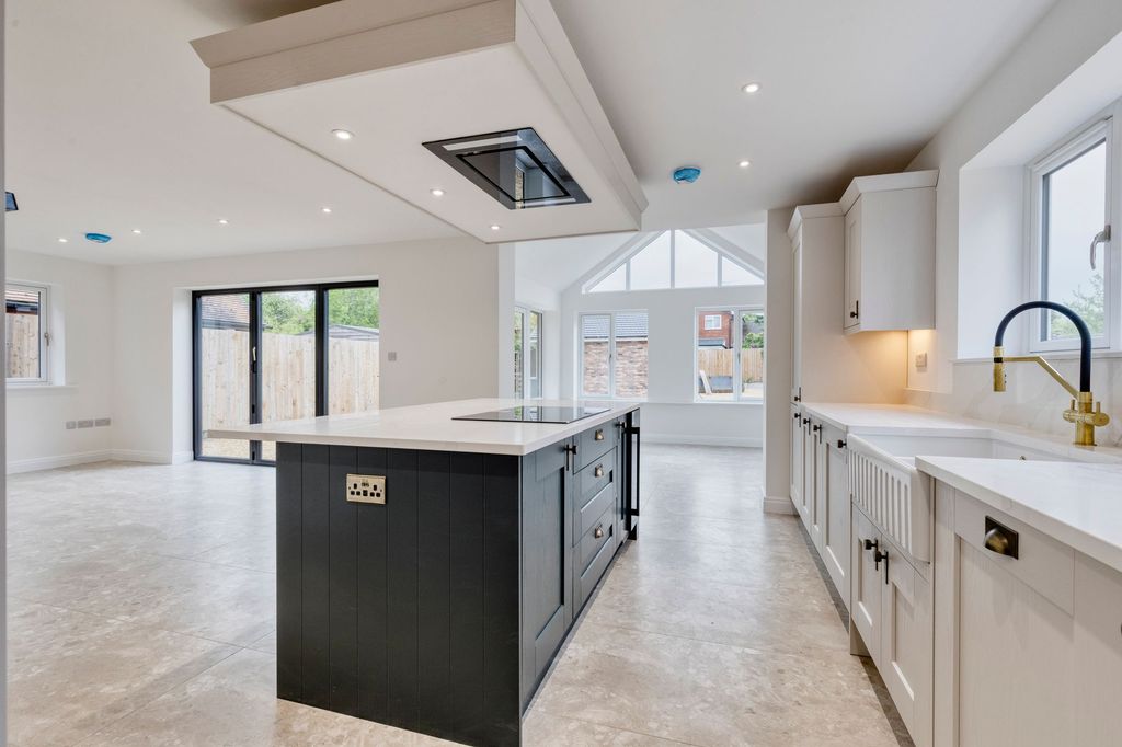 Additional image 6 of 4 bed detached house for salePlot 2, 27 Crewe Road, Shavington, Crewe CW2