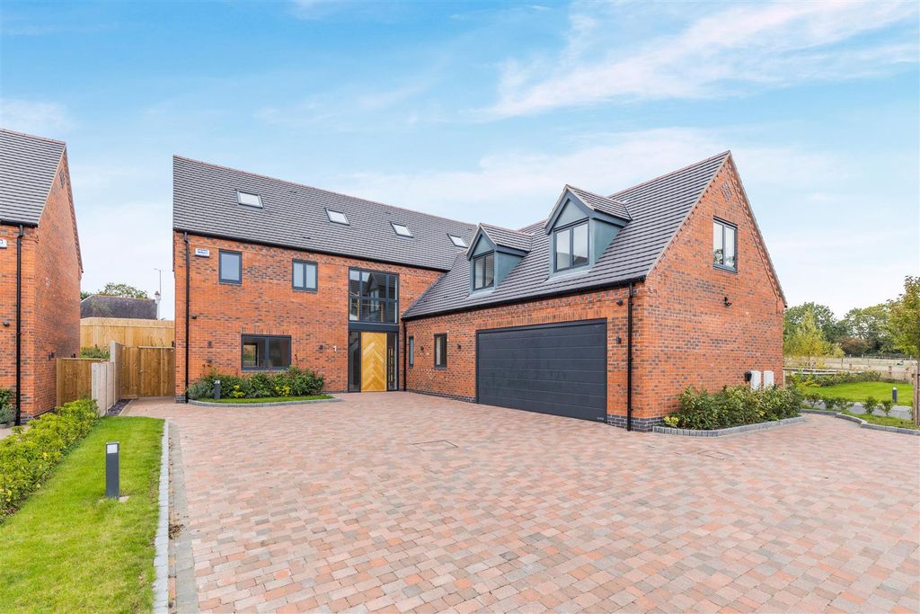 6 bed detached house for saleWashbrook Lane, Two Remaining Plots CV5