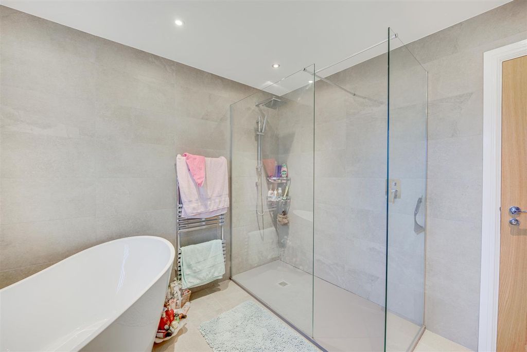 Additional image 28 of 7 bed detached house for saleBradbury Gardens, Congleton CW12