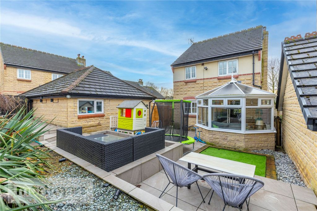 3 bed detached house for saleSpa Garth, Clitheroe, Lancashire BB7