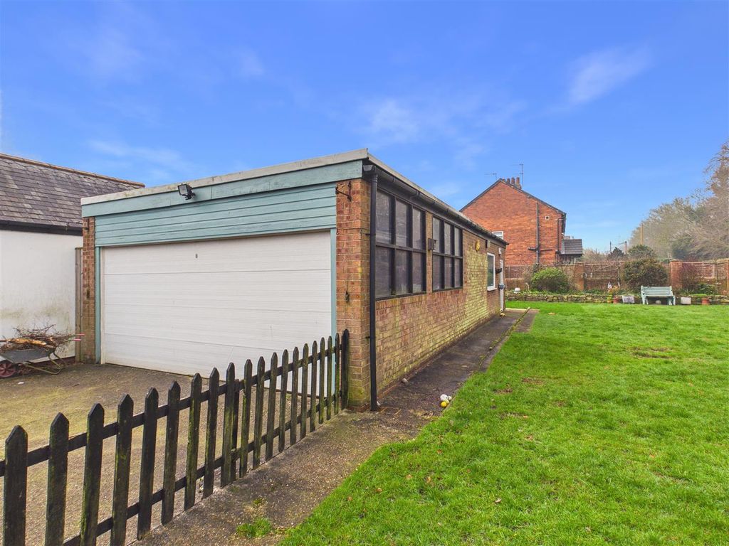 Additional image 20 of 4 bed detached house for saleWest End Road, Cottingham HU16