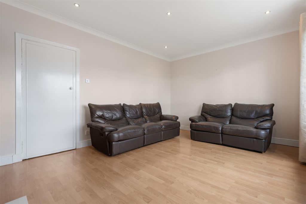 Additional image 5 of 2 bed flat for saleLimetree Drive, Clydebank G81