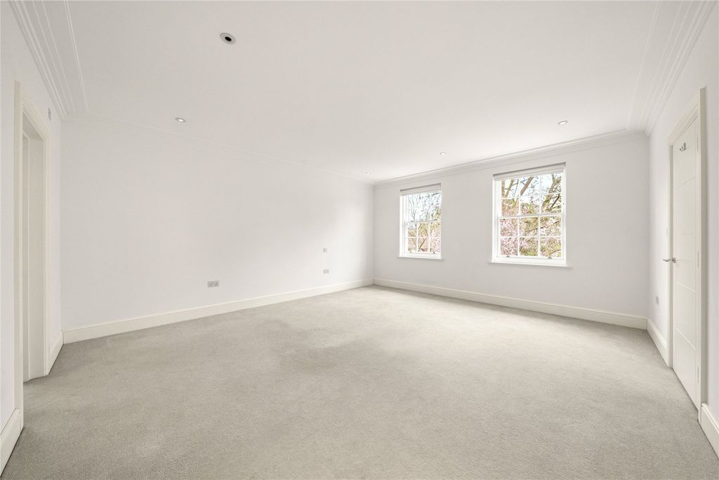 Additional image 13 of 5 bed detached house for saleSandy Lane, Cobham, Surrey KT11