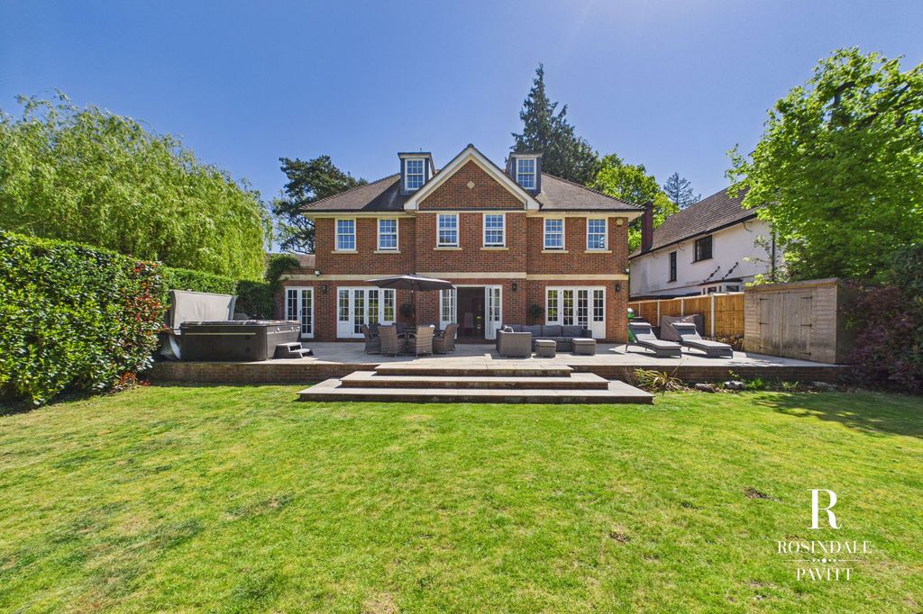 Additional image 2 of 5 bed detached house for saleHow Lane, Chipstead CR5