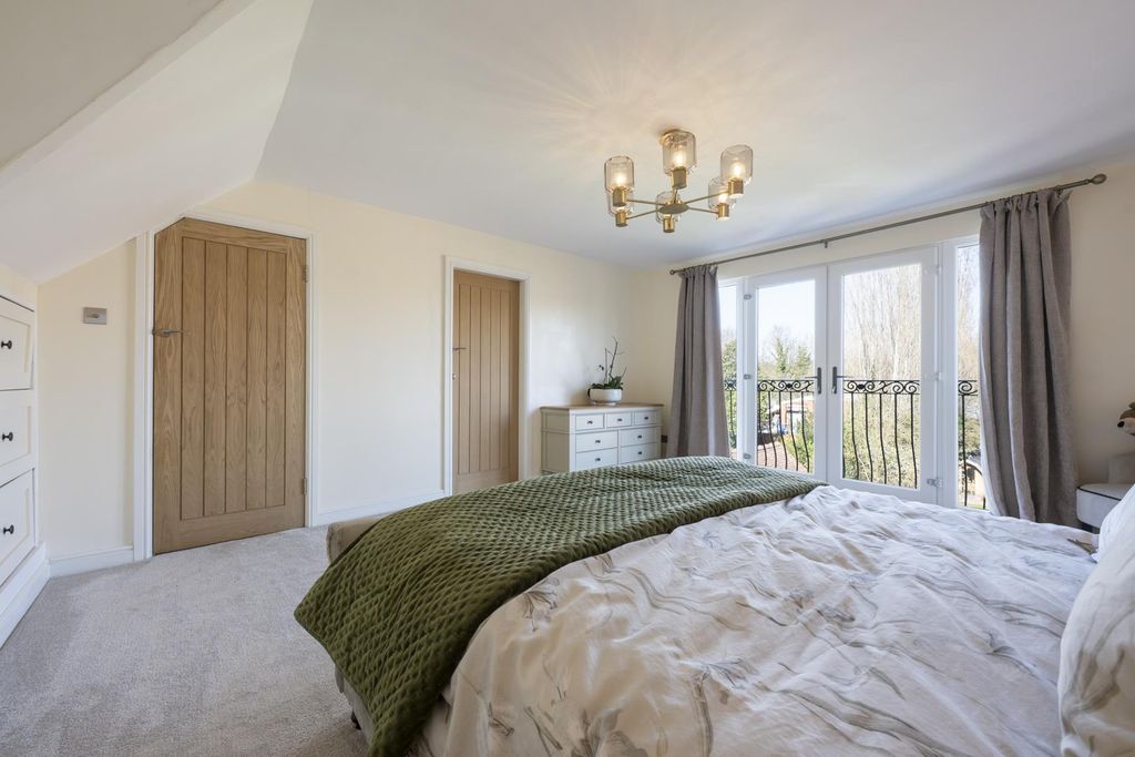 Additional image 26 of 5 bed property for saleCompton Road, Cradley Heath B64