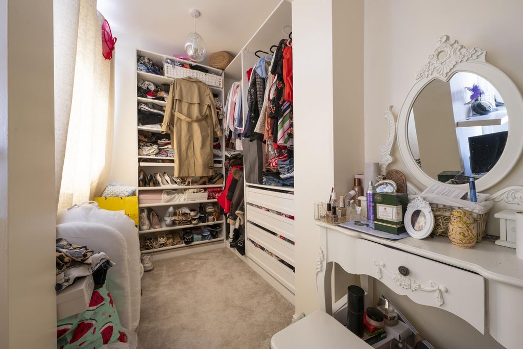 Additional image 21 of 5 bed property for saleCompton Road, Cradley Heath B64