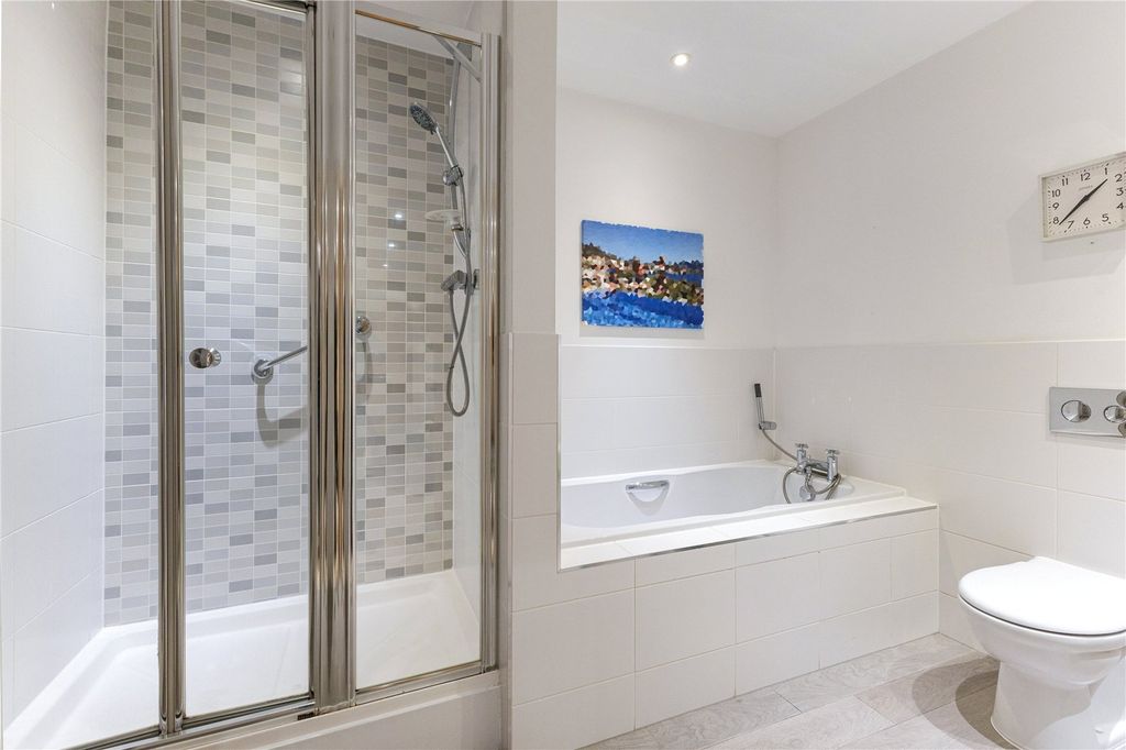 Additional image 13 of 3 bed flat for saleBetween Streets, Cobham, Surrey KT11