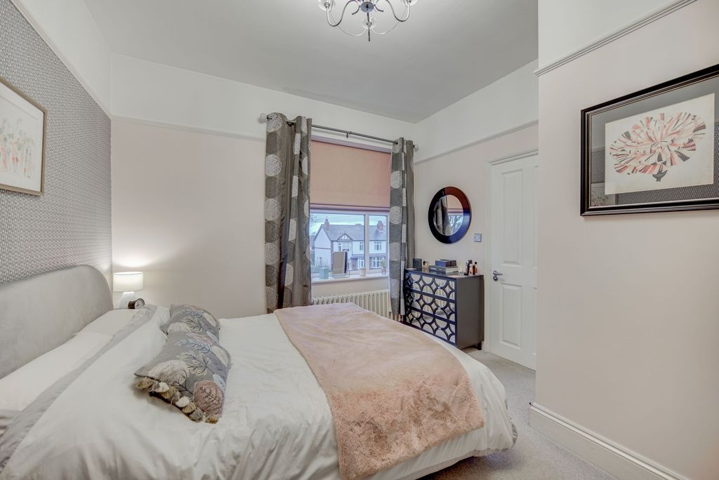Additional image 9 of 2 bed flat for saleNewcastle Road, Congleton CW12