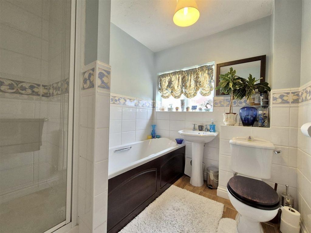 Additional image 17 of 4 bed detached house for saleBuckingham Road, Coalville LE67
