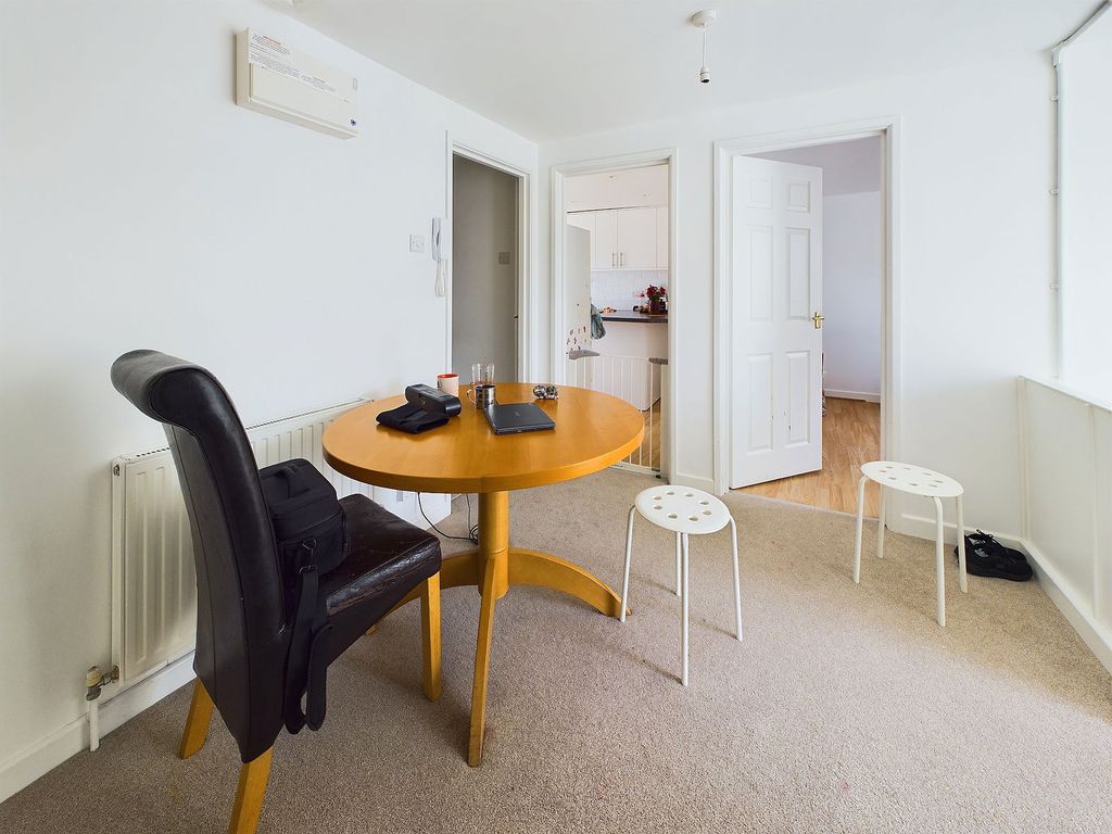Additional image 5 of 3 bed flat for saleAbbey House, Seaton EX12