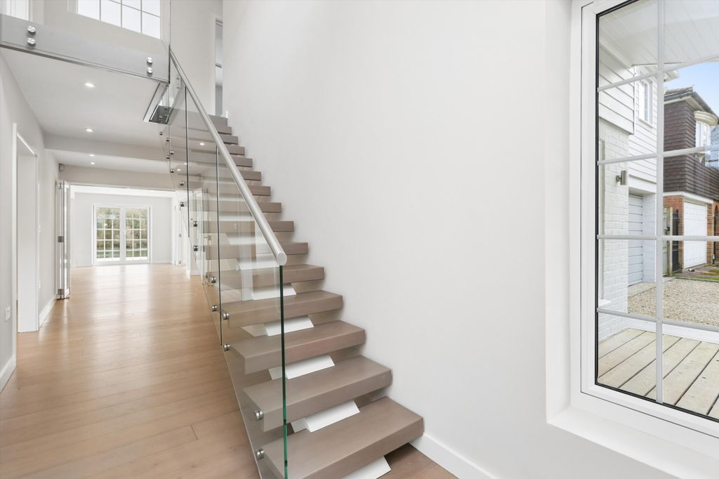 Additional image 6 of 4 bed detached house for saleHeathfield, Cobham, Surrey KT11