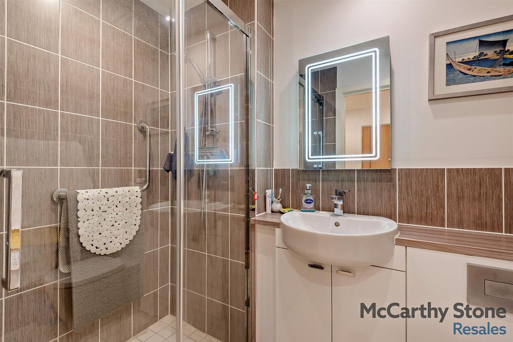 Additional image 13 of 2 bed flat for saleHorsley Place, High Street, Cranbrook, Kent TN17