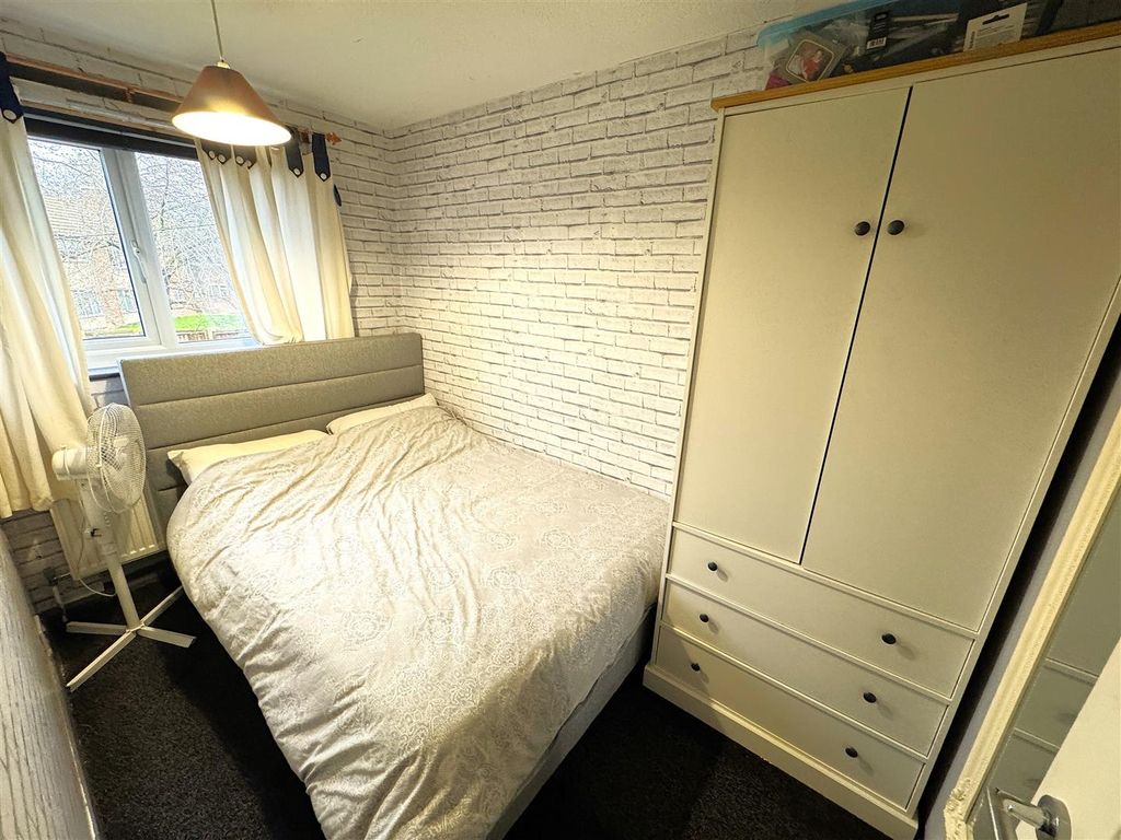 Additional image 20 of 3 bed flat for saleElizabeth Street, Corby NN17