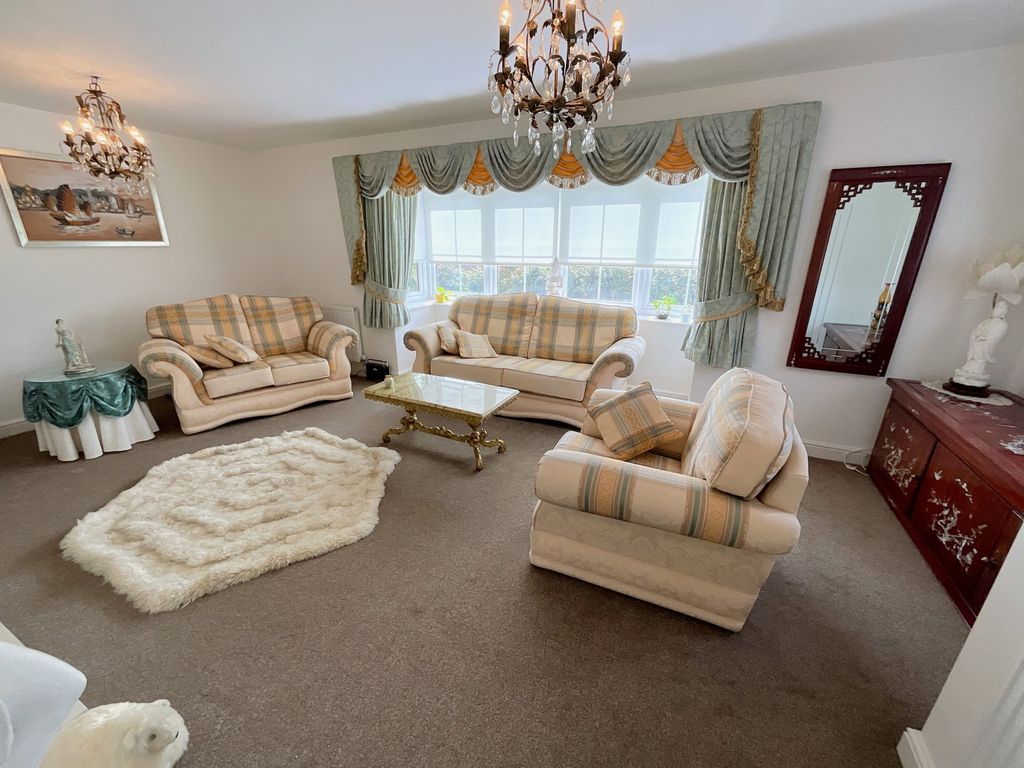 Additional image 4 of 4 bed detached house for saleHaden Cross Drive, Cradley Heath B64