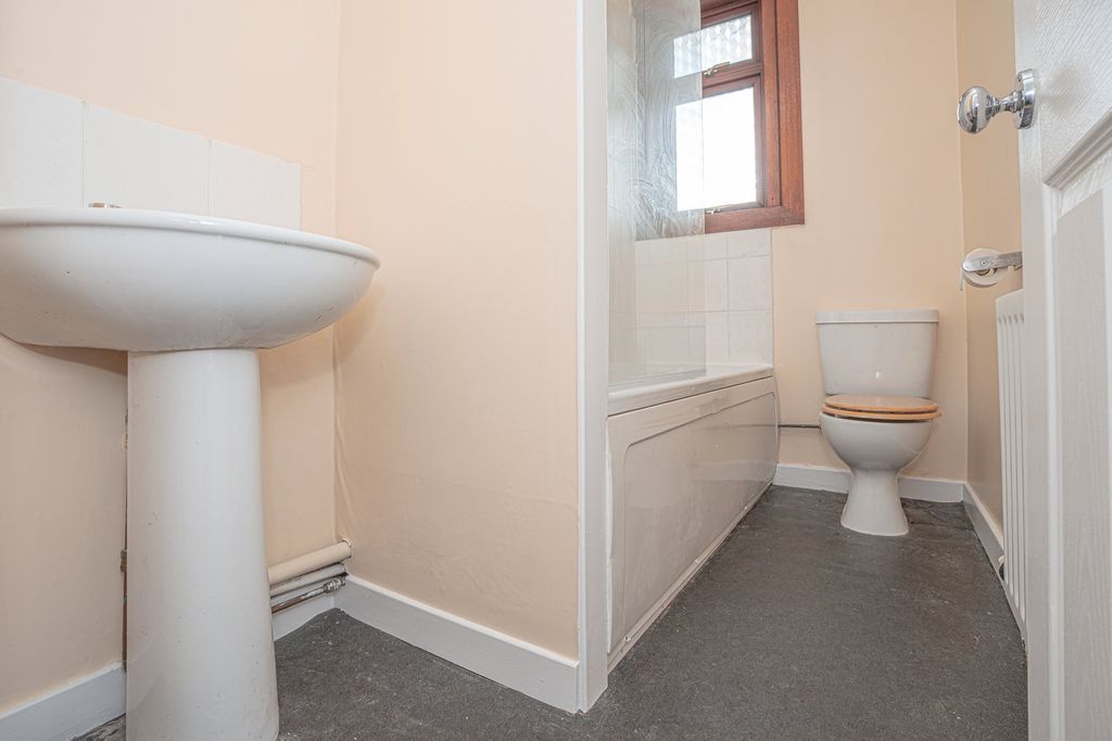 Additional image 18 of 2 bed flat for saleSmall Street, Lochgelly KY5