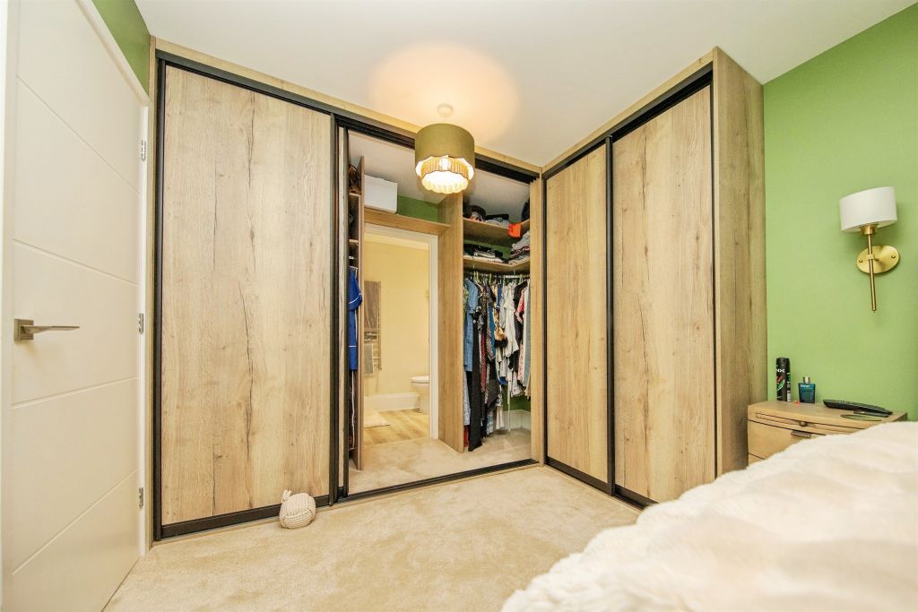 Additional image 11 of 2 bed flat for saleBergholt Road, Colchester CO4