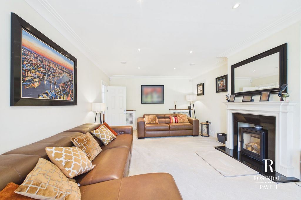 Additional image 18 of 5 bed detached house for saleHow Lane, Chipstead CR5