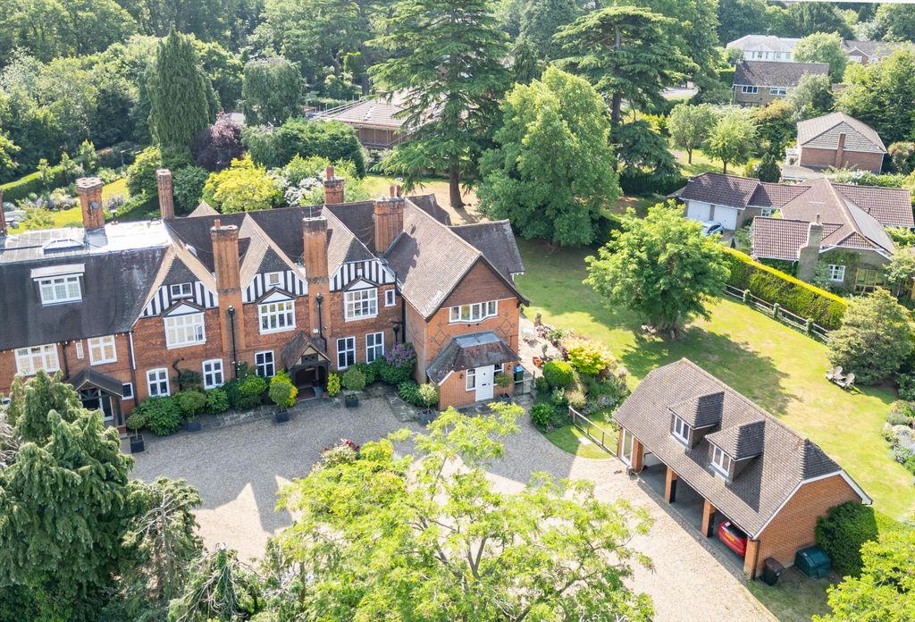 Additional image 41 of 8 bed semi-detached house for salePortsmouth Road, Cobham, Surrey KT11
