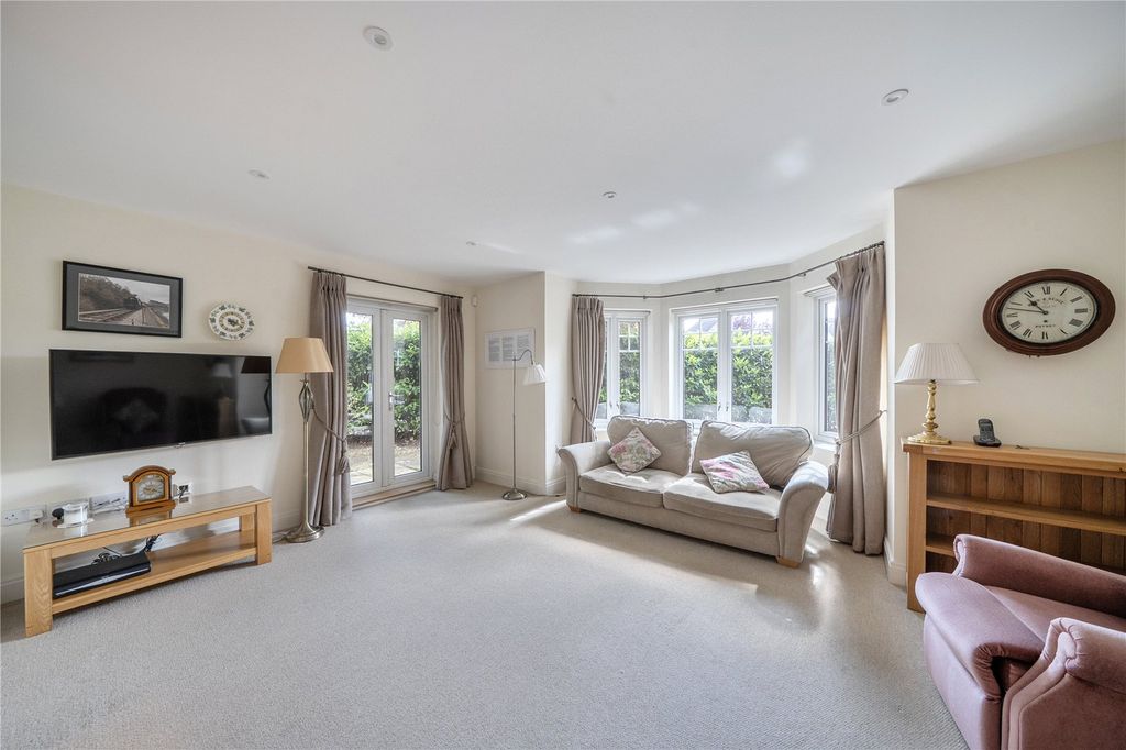 Additional image 4 of 3 bed flat for saleBetween Streets, Cobham, Surrey KT11
