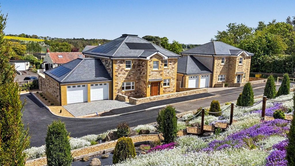 4 bed detached house for sale2 Courtyard Gardens, Wark, Cornhill-On-Tweed TD12