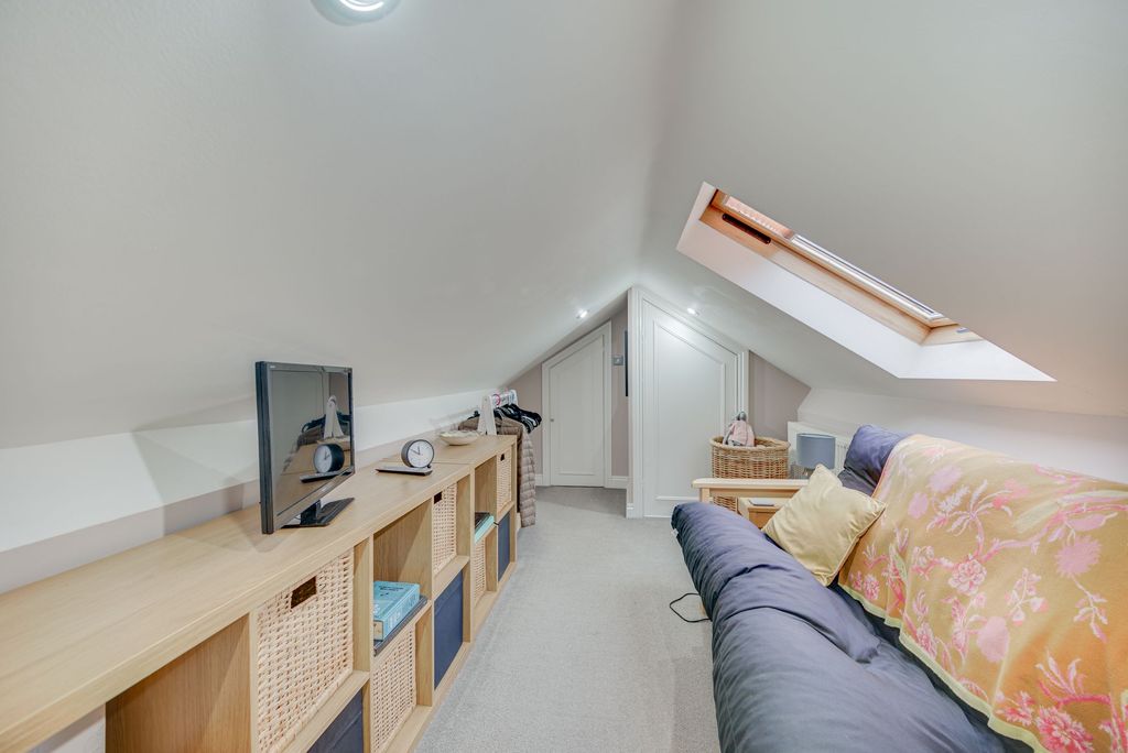Additional image 16 of 2 bed flat for saleNewcastle Road, Congleton CW12