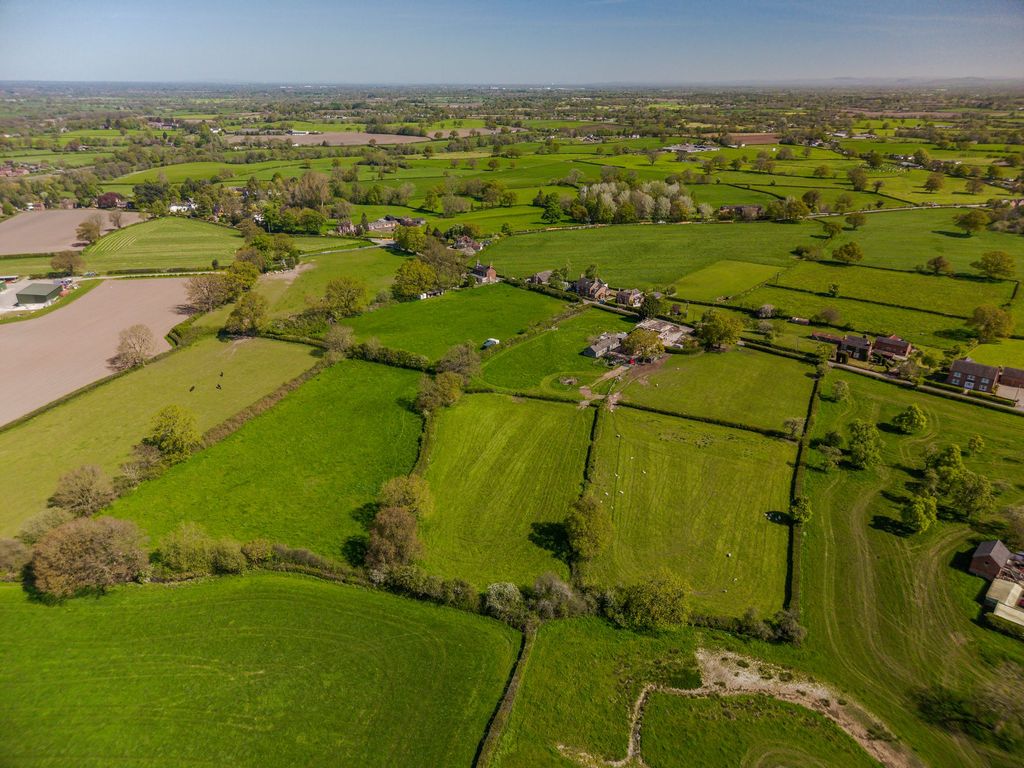 Land for saleLand, Paddock Lane, Audlem CW3 photo 3