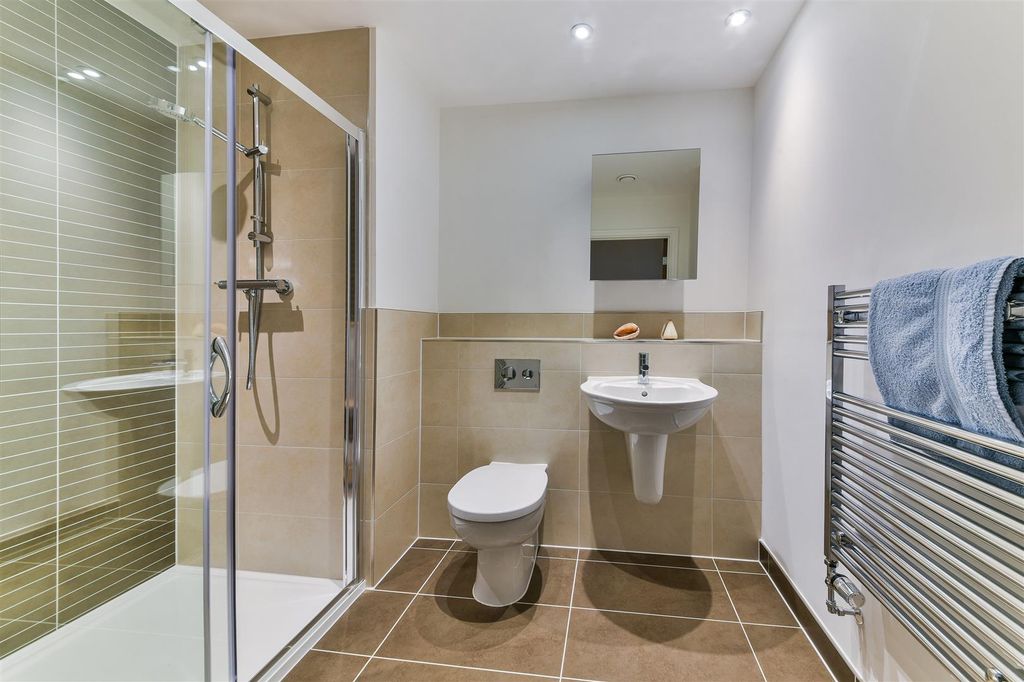 Additional image 20 of 2 bed flat for saleOutwood Lane, Chipstead CR5